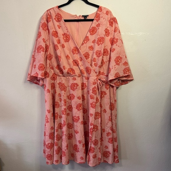 Torrid Floral Georgette Wrap Dress - Picture 2 of 6